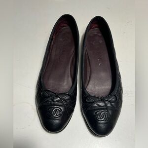 CHANEL Black Quilted Flats with Bow